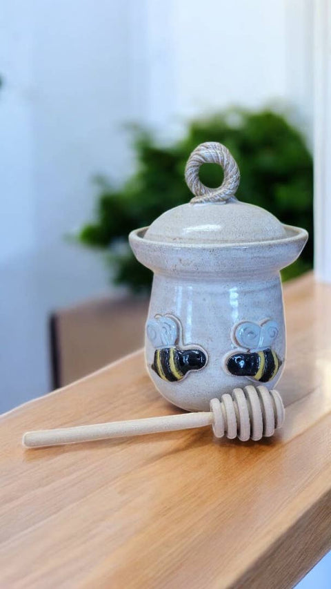 Bee Honey Pot