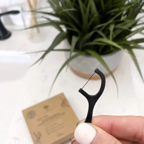 Biodegradable Charcoal Dental Floss Picks